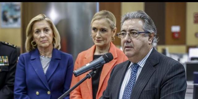 Zoido supervisa las medidas de seguridad para el fin de año en Madrid