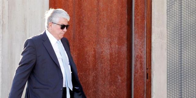 Arturo Fernández pide la absolución en las "black" de Caja Madrid y admite la multa