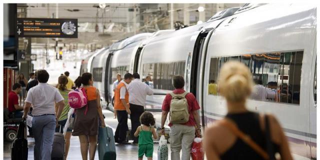 Nueve ciudades se beneficiarán del billete tren más avión de Iberia y Renfe