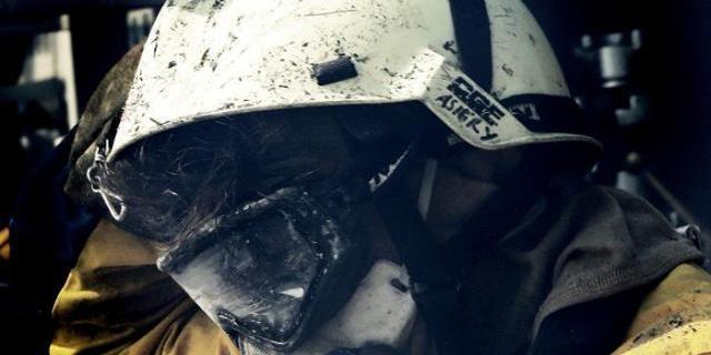 Desalojan un edificio de Madrid por un incendio en un piso