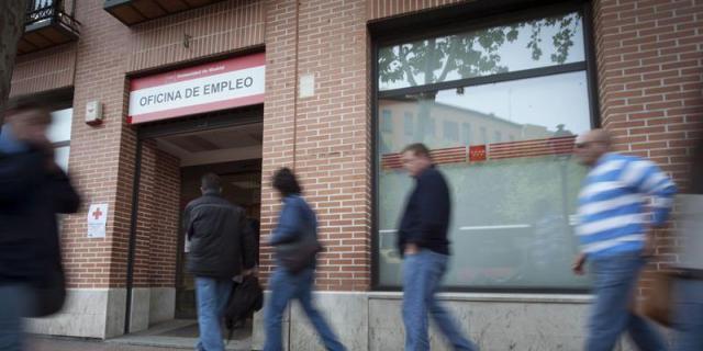 El paro sube un 2,38 % en Madrid en enero