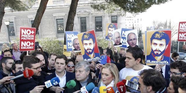 PP, PSOE y C’s piden en Madrid la liberación de presos políticos en Venezuela