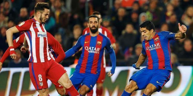 Atlético y Barcelona se enfrentan en una jornada con derbi sevillano
