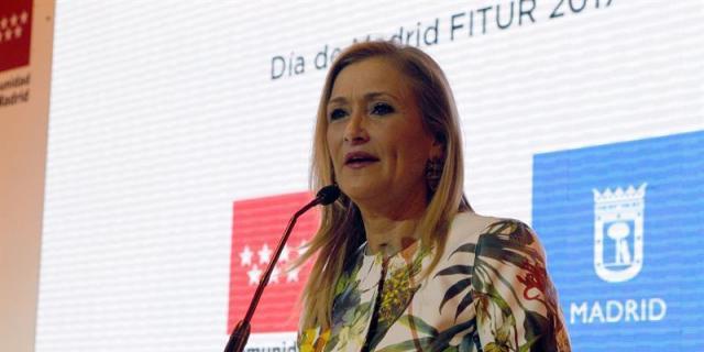 Cifuentes califica de “desastre” la consulta ciudadana de Carmena
