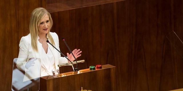 Cifuentes niega que adjudicara el contrato de la cafetería de la Asamblea