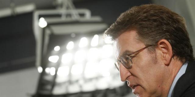 Feijóo: "No contemplo que Rajoy decida su sucesor a dedo"
