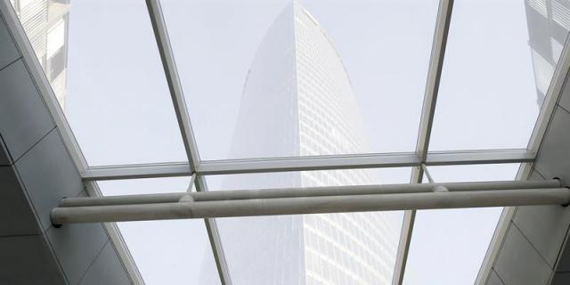 Greenpeace acusa a las empresas eléctricas de bloquear el uso de energías renovables