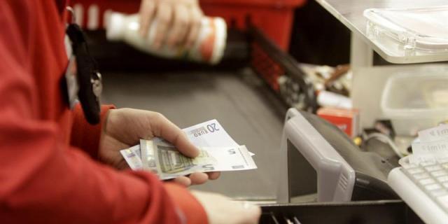 Las ventas en negocios minoristas sufren el mayor descenso desde agosto de 2013