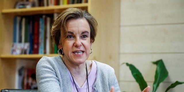 PSOE-M dice a Cifuentes que aparte a Esperanza Aguirre de portavoz en Madrid