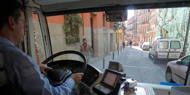 La EMT realiza pruebas con un nuevo minibus eléctrico