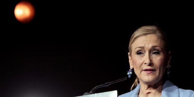 Cifuentes y su accidente de moto: no le hubiera gustado que le mantuvieran en coma
