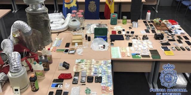 Doce detenidos de una banda que traficaba con drogas en viviendas de Aranjuez