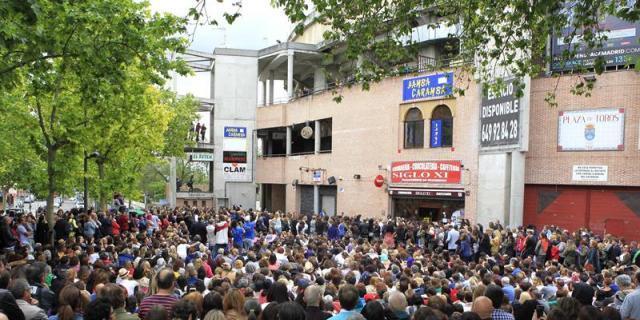 Reanudan el foro de 'coaching' tras horas de protesta por su cancelación