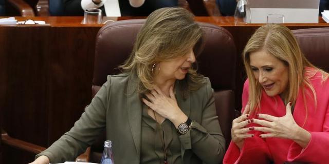 Cifuentes no ha decidido si intervendrá en la moción de censura de Podemos