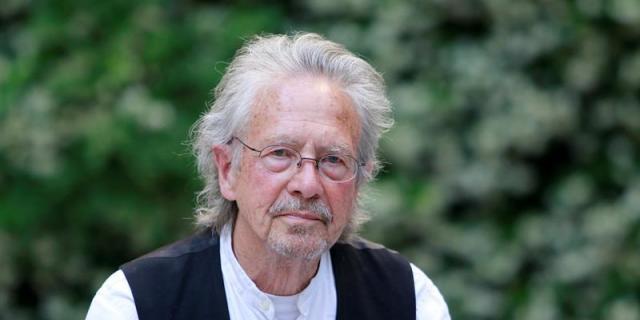 El escritor Peter Handke recibe el título de Visitante Ilustre de Aranjuez