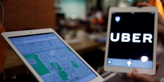 Uber defiende su modelo de negocio ante los usuarios