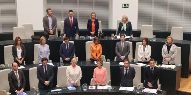La renuncia de Aguirre se oficializa y el PP espera el nombramiento de Boto