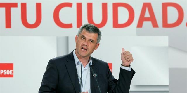 El alcalde de Móstoles pide cumplir los compromisos de acogida de refugiados
