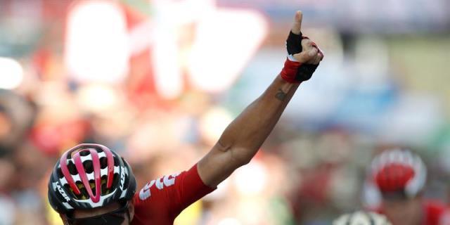 De Gendt gana la etapa de los sueños, Froome listo para el Angliru