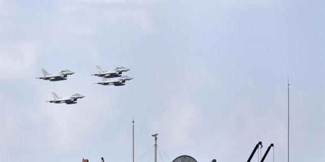 Fallece el piloto al estrellarse el Eurofighter tras el desfile del 12-O