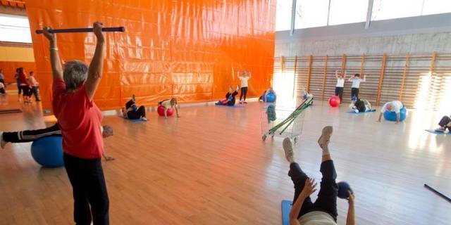 El ejercicio reduce la mortalidad asociada con la discapacidad en ancianos