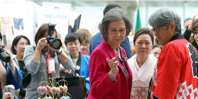 La reina Sofía inaugura el Bazar Diplomático Solidario