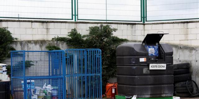 El PSOE critica el "estado deplorable" del acceso al punto limpio de Torrelodones