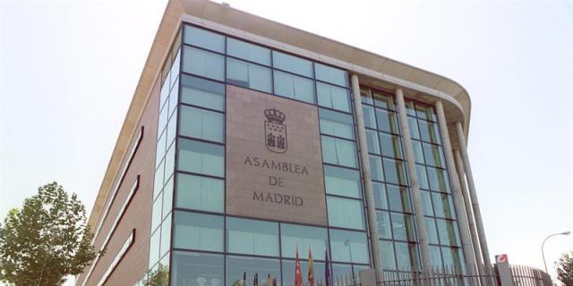 Jiménez de Parga jura su cargo de diputado del PP en sustitución de Cifuentes