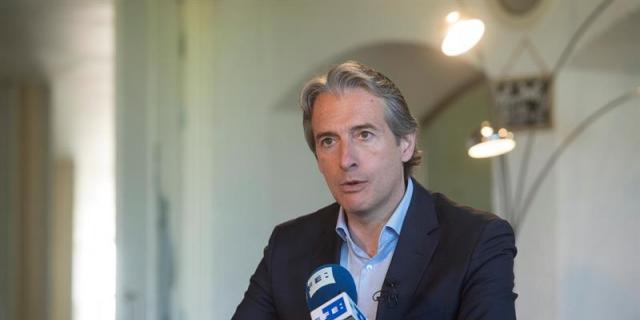 Fomento asume la gestión de otras dos autopistas en quiebra, R-3 y R-5