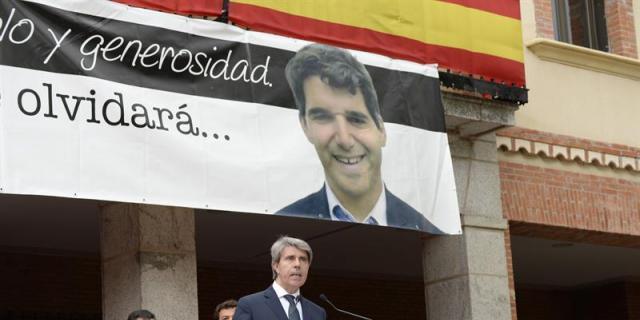 Las Rozas rindió homenaje al "héroe del monopatín" un año después de su muerte