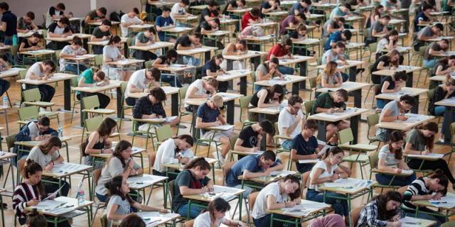 Nueva rebaja de las tasas universitarias en la región para el próximo curso