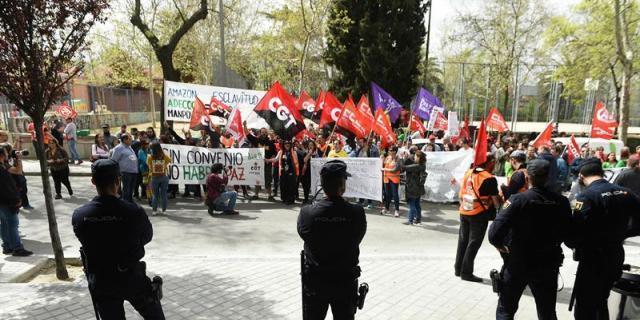 El paro de 72 horas de Amazon se salda con dos detenidos