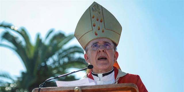 El arzobispo Osoro pide no cerrar los ojos ante la inmigración y buscar una salida entre todos