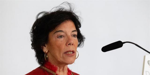 Celaá anuncia cinco nuevas titulaciones de Formación Profesional