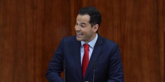 Aguado acusa al PSOE de batir el récord de "dedazos" en la democracia española