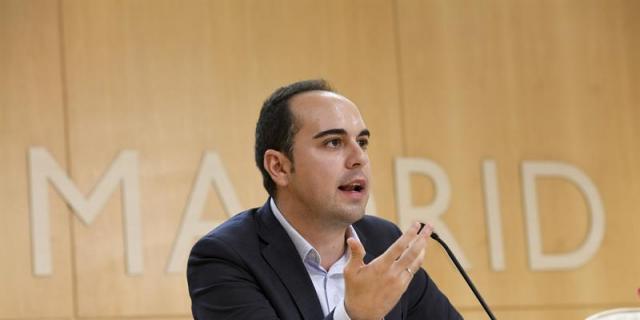 Calvo critica a la Comunidad por las obras en el Metro de Gran Vía