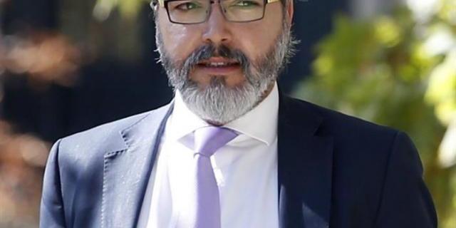 El alcalde de Brunete recibe la Cruz de la Dignidad de la AVT 