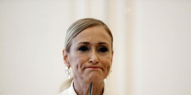 La Fiscalía Provincial de Madrid solo ve un error administrativo en el cambio de notas de Cifuentes