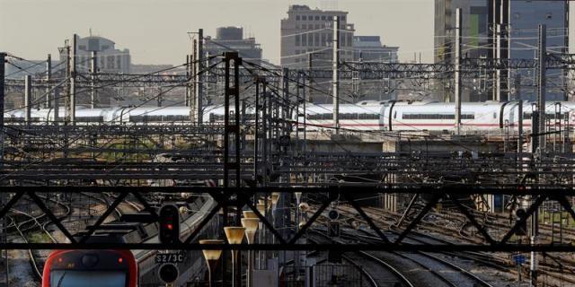 Renfe amplía el servicio Avant entre Madrid, Segovia y Valladolid