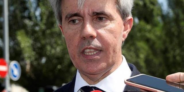 Garrido cree que el cambio de postura del Tribunal Supremo sobre las hipotecas "no ayuda mucho a tener confianza"