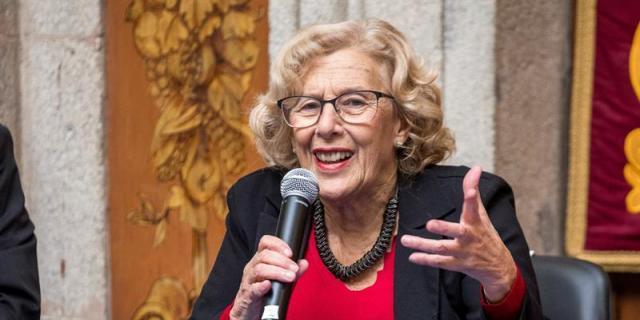Carmena recoge el Premio Ciudad de Alcalá a la candidatura del Prado y Retiro