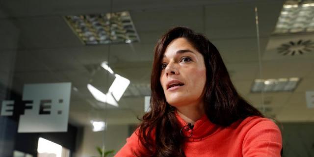 Clara Serra considera la reducción de los horarios en los centros de salud una medida "antifamilia"