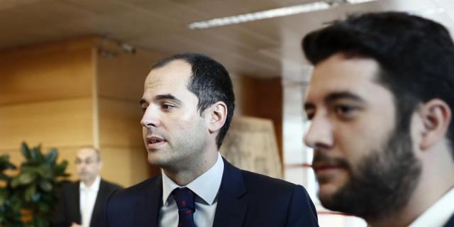 Zafra asegura que Cs no gobernaría con Vox en Madrid porque es "antieuropeo"