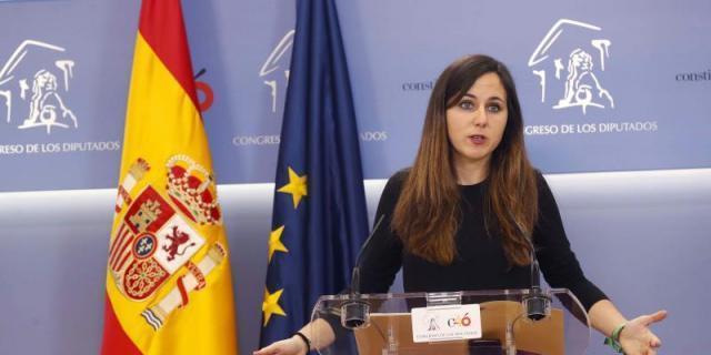 La dirección de Podemos dice que Errejón se ha situado automáticamente fuera