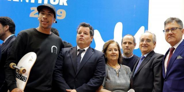 El 'héroe del monopatín' da nombre a una competición de 'skate' en Alicante