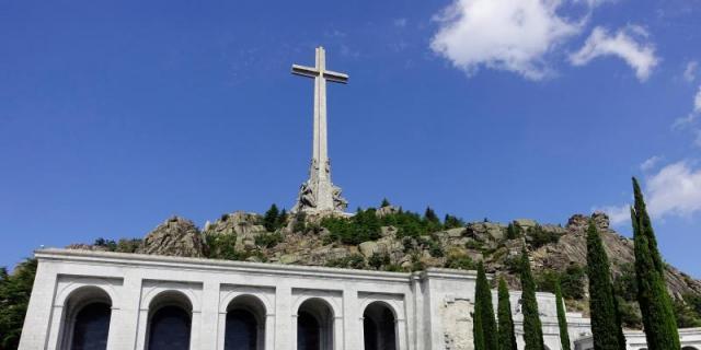 El Gobierno aprobará el viernes la exhumación de Franco