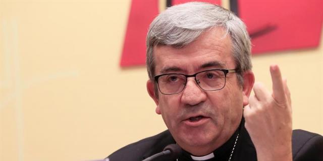 Argüello: "Que la iglesia no se oponga a la exhumación de Franco no es apoyarla"