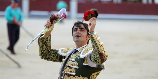 Un gran "Pijotero" le abre una inmerecida Puerta Grande a Miguel Ángel Perera