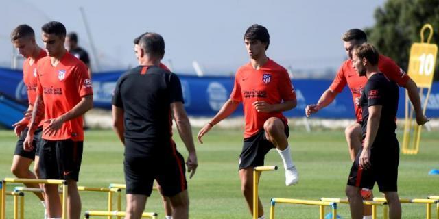 Primer entrenamiento del Atlético de Madrid en Los Ángeles de San Rafael
