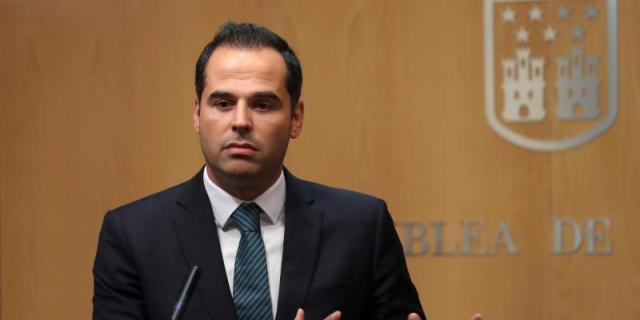 Aguado al PP: "Podemos ser leales, pero no cómplices de la corrupción"